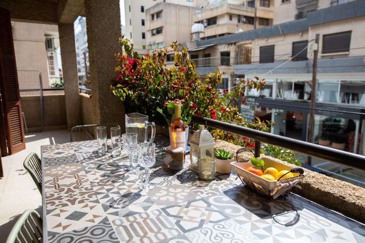 לרנקה Laila'S Promenade Villa מראה חיצוני תמונה