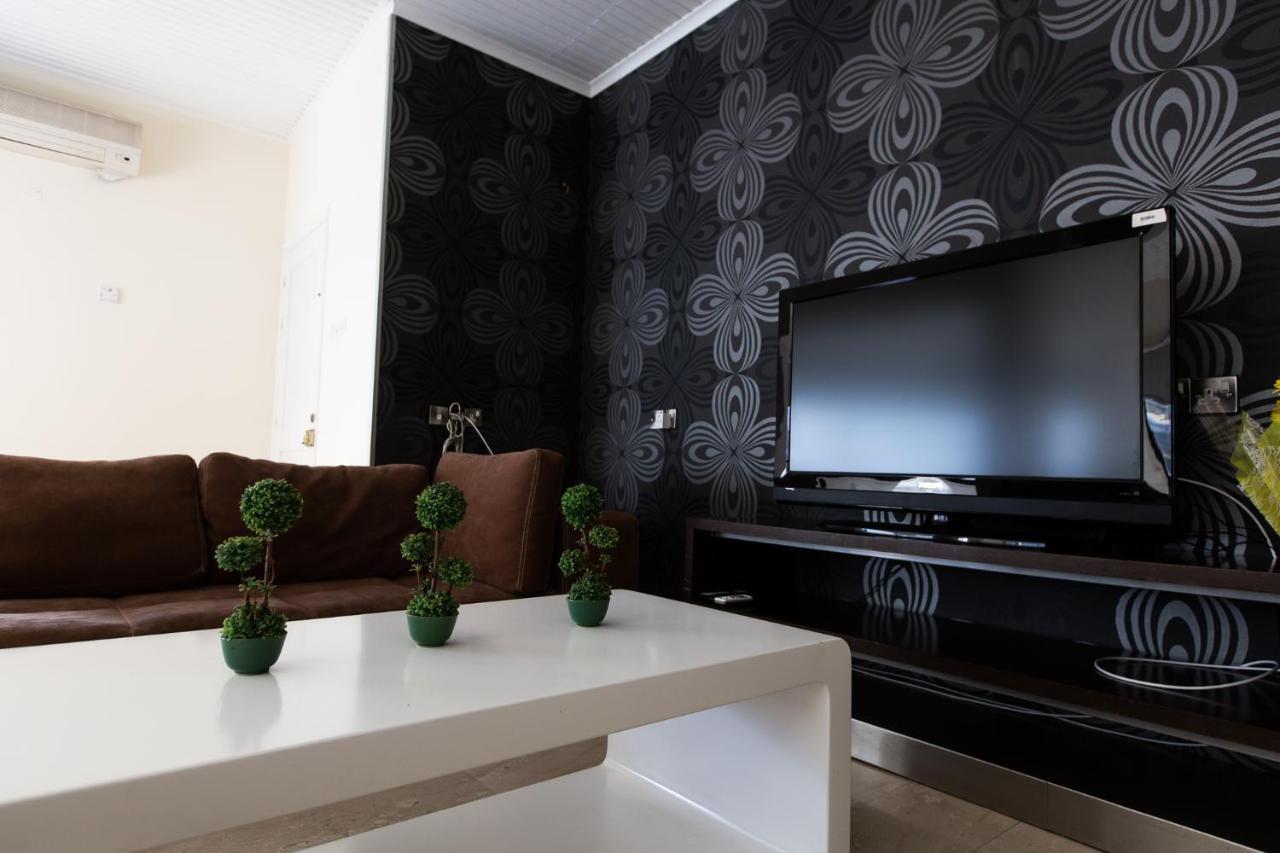 לרנקה Laila'S Promenade Villa מראה חיצוני תמונה